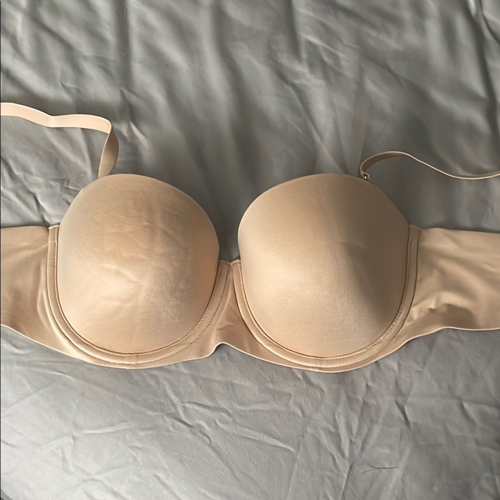 Seamless Nude Strapless Bra